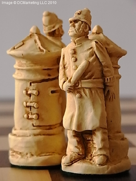 Sherlock Holmes (Small) Plain Theme Chess Set